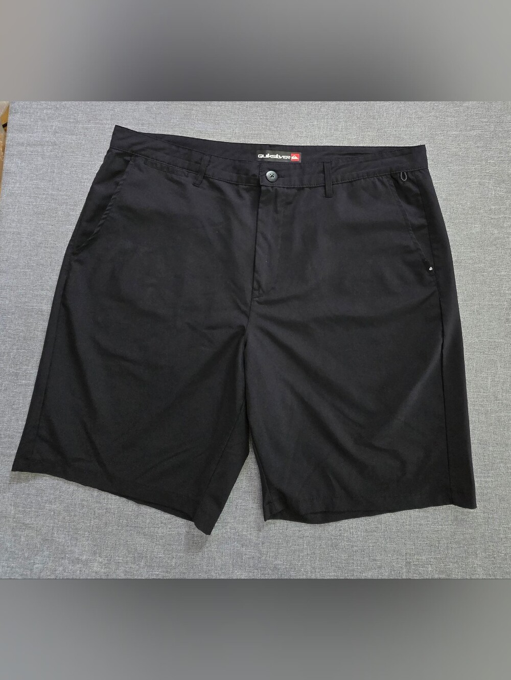 Quiksilver Men’s Black Flat-Front Casual Shorts Size 36